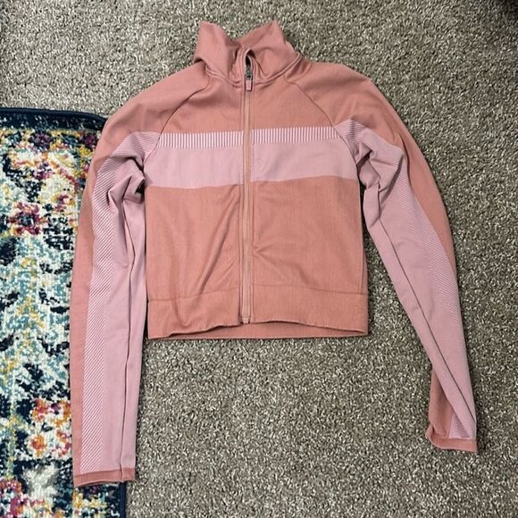 Fabletics Pink Canyon / Lavender Lustre Tory Cropped Seamless Jacket - Picture 7 of 9